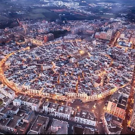 לינה וארוחת בוקר L'angolo Di Gaudi, Casa Mila פוטיניאנו
